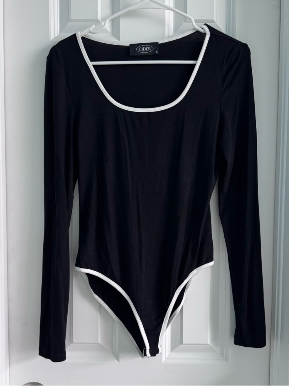 Cider U-Neckline Piping Detail Bodysuit